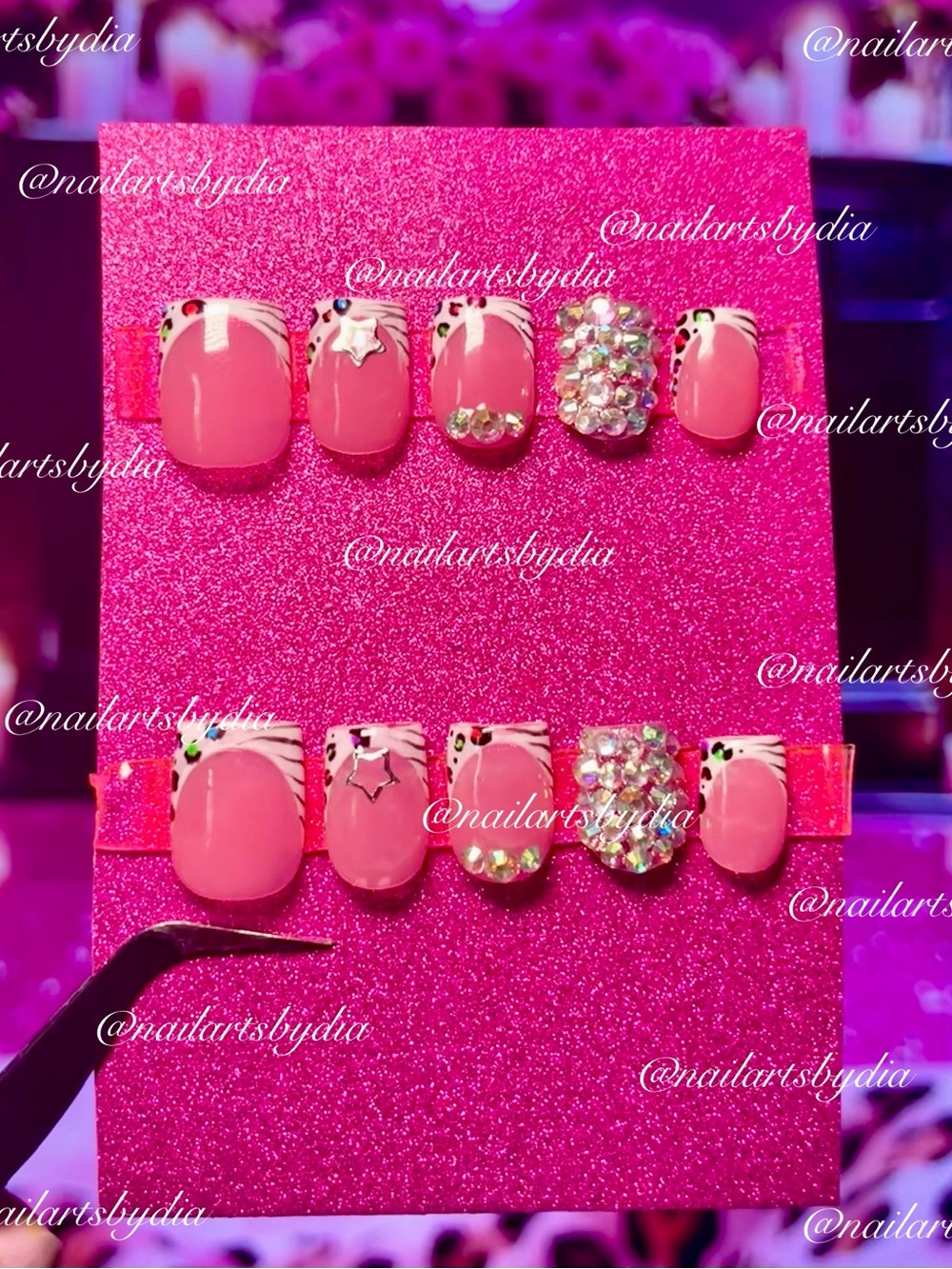 Authentic Nail Arts Press-On Set - animal print white French tips with Gems
